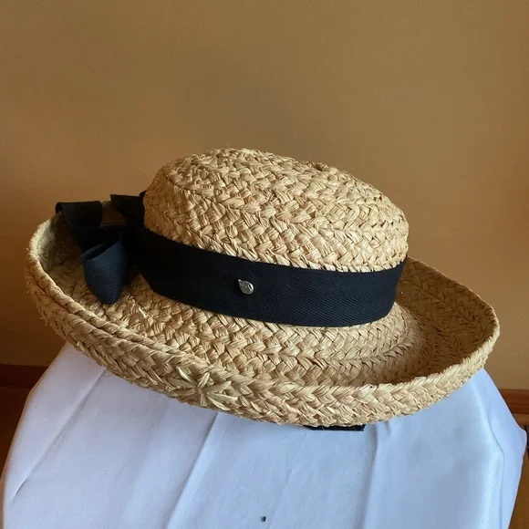 Helen Kaminski Raffia Straw Hat with Black Ribbon Handmade in Madagascar - Picture 4 of 10